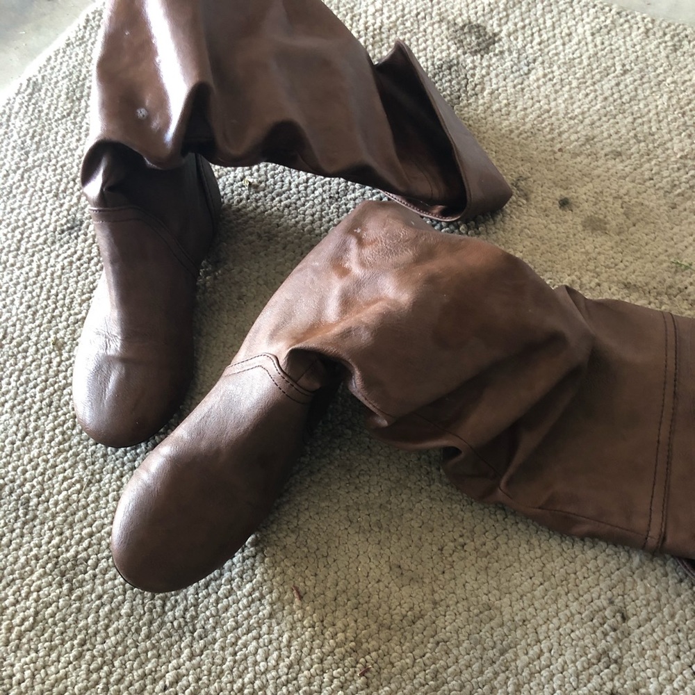 Women boots leather brown